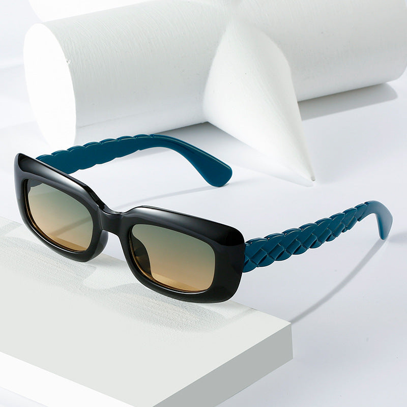Wholesale PC Small Frame Ladies Sunglasses